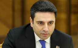 Участники конгресса в Париже призвали армян выступить против действующей власти