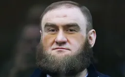 Экс-сенатор Рауф Арашуков приговорен к 10 годам и штрафу в 120 млн рублей за дачу взятки ФСИН