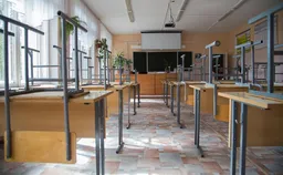 В Чувашии из-за атаки беспилотников пострадало здание колледжа, а для студентов педуниверситета не стали отменять занятия