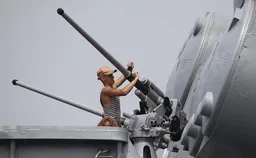 Патрушев сообщил о планах конвоирования торгового флота кораблями ВМФ