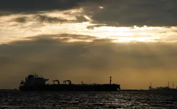 Макрон: Франция готова обеспечить безопасность судоходства в Ормузском проливе после стабилизации