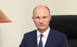 Председатель городского собрания Курска Владимир Токарев подал заявление об отставке и выходе из «Единой России»