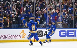 «Буффало» одержал волевую победу в первом за 15 лет матче Кубка Стэнли