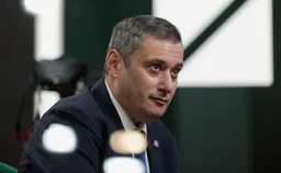 Александр Хинштейн вернулся в Курск после лечения