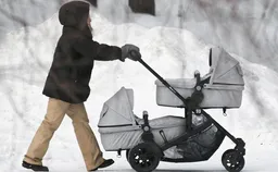 Соцфонд провел перерасчет пенсий для 400 000 матерей