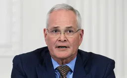 Дональд Трамп: Нефтяные компании инвестируют 100 млрд долларов в Венесуэлу