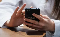 ФСБ за 3 часа «эксперимента» нашла 10 человек, готовых совершить диверсию