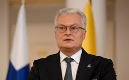 Президент Литвы призвал сбивать все залетающие в страну дроны