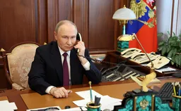 Путин обсудил с Бердымухамедовым укрепление стратегического партнерства РФ и Туркменистана
