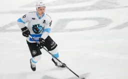 Вадим Шипачев первым в истории КХЛ набрал 1000 очков