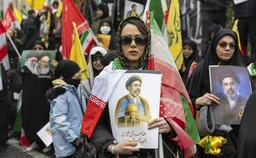 Советник верховного лидера Ирана тяжело ранен в результате ударов по Тегерану