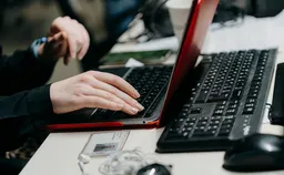 Касперская предложила регулировать недопустимое применение ИИ