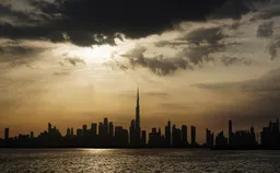 Трейдеры продают золото в Дубае со скидкой из-за конфликта на Ближнем Востоке