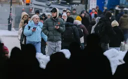 Forbes: в центре Москвы возникли очереди на установку стационарного телефона