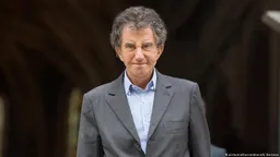 Расследование в Франции: Жак Ланг и его дочь подозреваются в отмывании денег с Джеффри Эпштейном