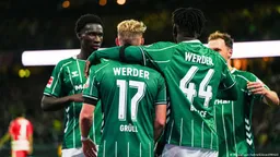 Бременский "Вердер" отменил поездку в США из-за политики Трампа