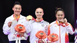 俄罗斯体操明星签约德国俱乐部引争议