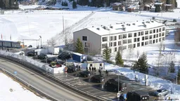 川普撤回對歐洲八國關稅 承諾不對格陵蘭動武