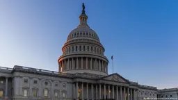 Сенат США поддержал ограничение Конгрессом военных действий в Иране