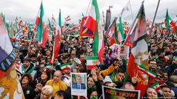 Путин поздравил президента Ирана с 47-й годовщиной исламской революции