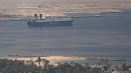 Четыре человека пострадали в Дубае во время работы ПВО