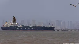 伊朗战争以来 日本、法国商船首次通过霍尔木兹海峡