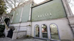 Финляндия не пошлет делегацию на Венецианскую биеннале — из-за того, что туда вернулась Россия