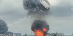 После атаки на Московский НПЗ в сети появилась версия о попадании российской ракеты ПВО в резервуар