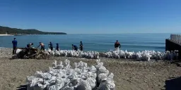 Нефтяное пятно из-за ЧП в Туапсе распространилось на 70 километров