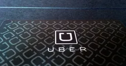 Uber вложит больше $10 млрд в роботакси и откажется от «гиг-экономики»