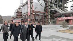 金正恩视察水泥工厂 为党大会后首个经济相关行程
