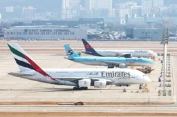 36名滞留迪拜的韩国旅客抵达韩国 仍有300余名旅客滞留当地