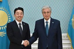 韩国总统秘书室长以总统特使身份访问哈萨克斯坦并会见总统