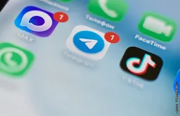 Госмессенджер переименовали из Мах в «Макс» и запретили через него писать за границу