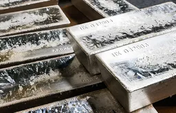 Стоимость серебра превысила $75 за тройскую унцию