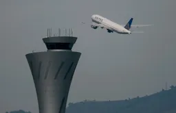 Губернаторы более 10 штатов США ввели режим ЧС из-за снежного шторма