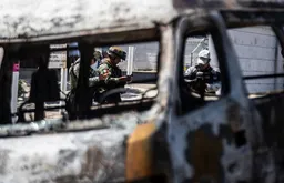 Россияне не обращались в посольство на фоне беспорядков в Мексике