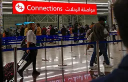 Застрявшие в ОАЭ россияне пожаловались на недоступность российских консулов