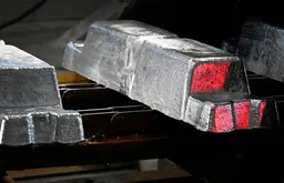 Алюминий подорожал до пика почти 4 лет после объявления о прекращении поставок бахрейнским гигантом Alba