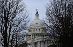 Сенат США отказался ограничить военные полномочия Трампа в операции в Иране