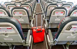 Российские авиакомпании на фоне дефицита самолетов начали сокращать внутренние рейсы