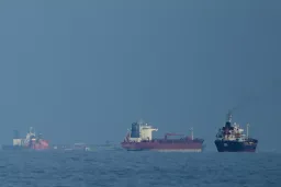 封锁港口 假讯号+登船检查成最大难题 专家：祝好运