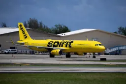 美精神航空「宣布倒闭」所有航班即刻取消