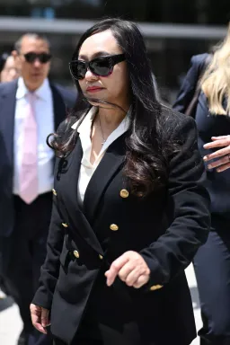 从"美国政治新星"到中国代理人,王爱琳的身份谜团