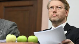 Лидер «Яблока» заявил о продолжении избирательной кампании