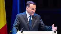 МИД Польши призвал обсудить возможность уничтожения российских ракет над Украиной