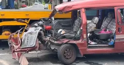 砂石車煞不住猛撞！廂型車車頭全爛「開花」祖孫4人2傷