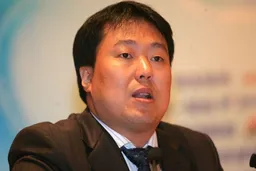 直言官方數據灌水 陸經濟學家高善文告別式數百人送行
