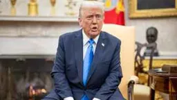 Трамп заявил, что Украина «должна захотеть» мирной сделки, и назвал Россию «огромной машиной» с неисчерпаемым запасом солдат