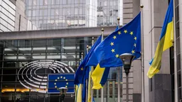 ЕС перечислит Украине еще 3,3 млрд евро на закупку ракет и беспилотников